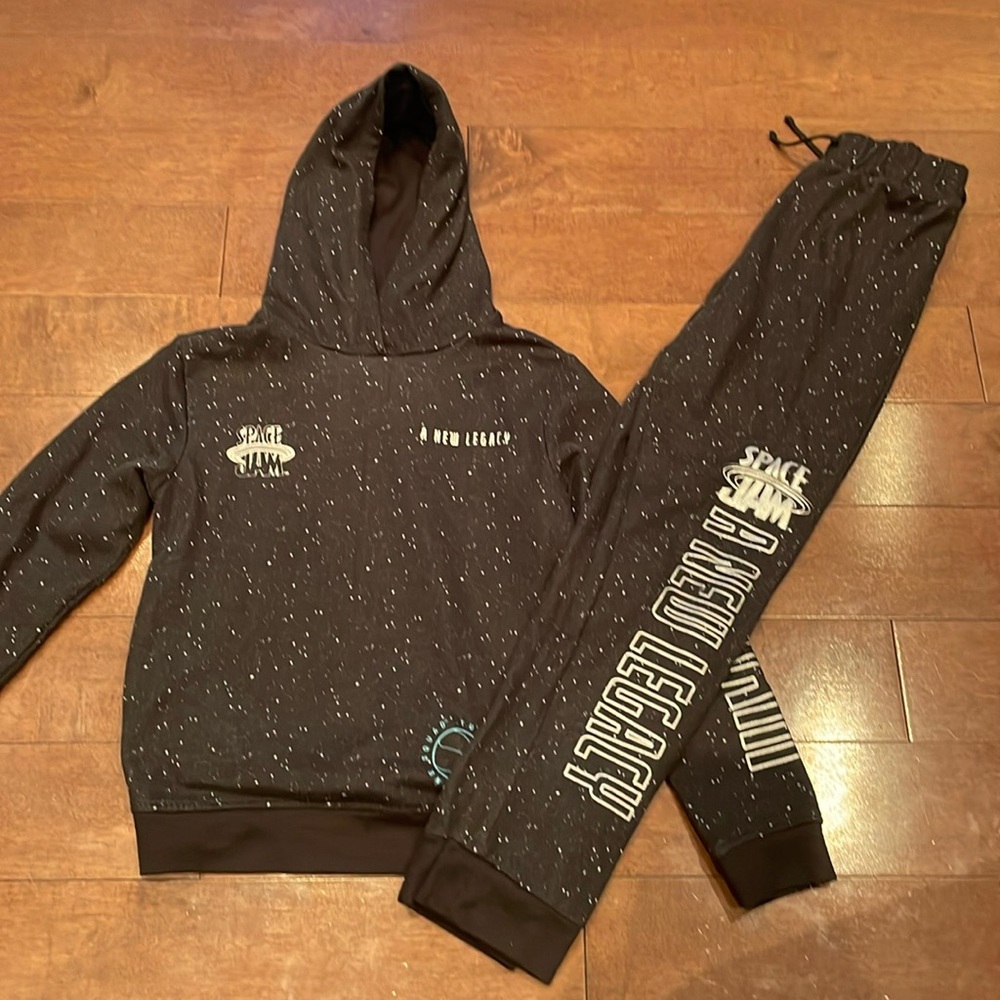 Space Jam jogging suit